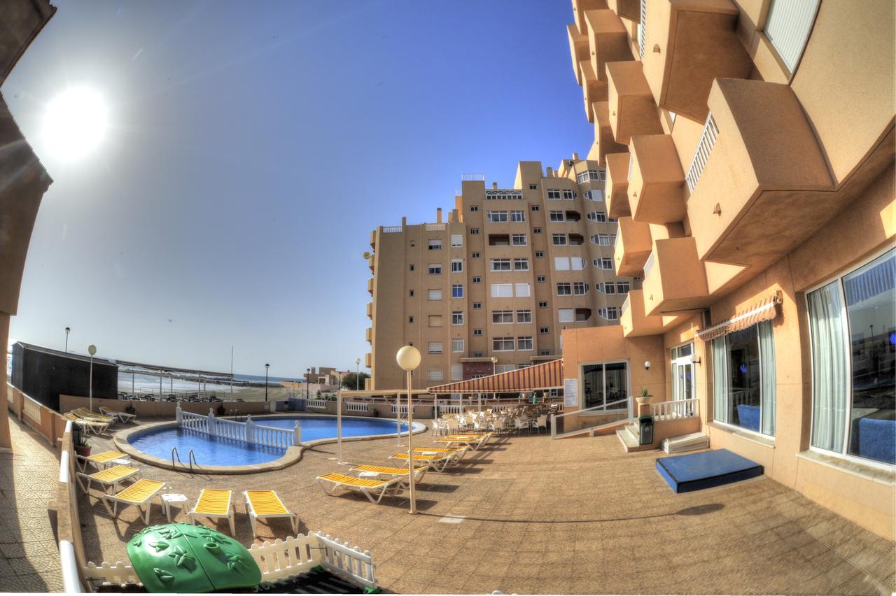 Apartamentos La Mirage La Manga del Mar Menor Dış mekan fotoğraf