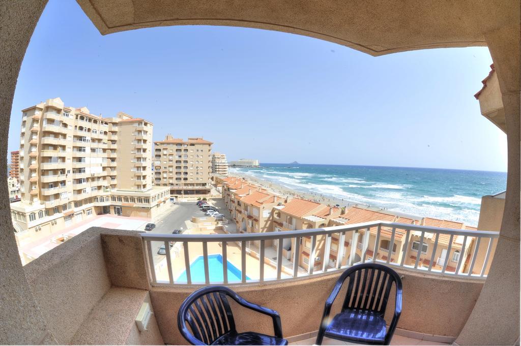 Apartamentos La Mirage La Manga del Mar Menor Oda fotoğraf